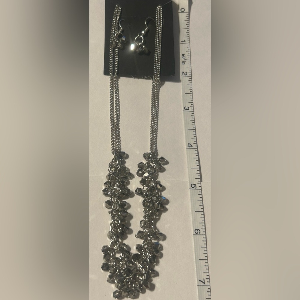 Elegant Paparazzi 4 pc Silver Jewelry Bundle - Picture 4 of 9
